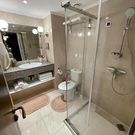 Royal - 5m To Pool, 100m To Slantschew brjag