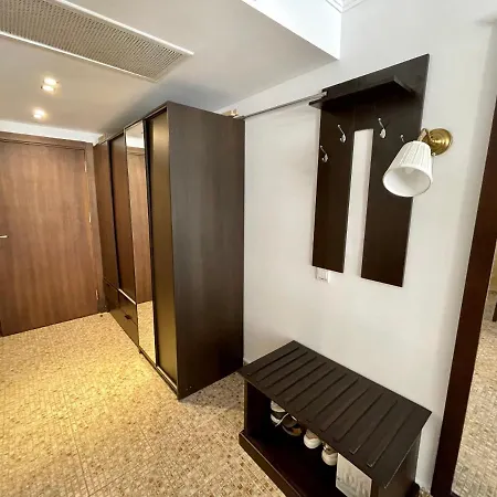 Royal - 5m To Pool, 100m To Slantschew brjag